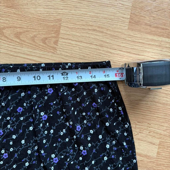 Vintage Y2K Dress Barn black floral midi skirt 🖤 - Picture 5 of 6